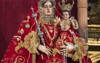 María Santísima de Araceli se viste de gala por Pentecostés